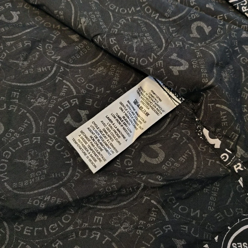 True Religion AOP Resort‎ Shirt Size M Jet Black All Over Logo NWT Mens A1